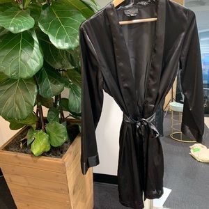 Thalia Sodi Black Satin Short Wrap Robe